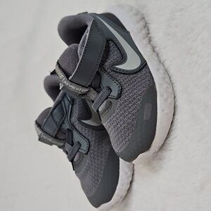 Nike Revolution 5 Running Sneakers | Toddler Size 5C